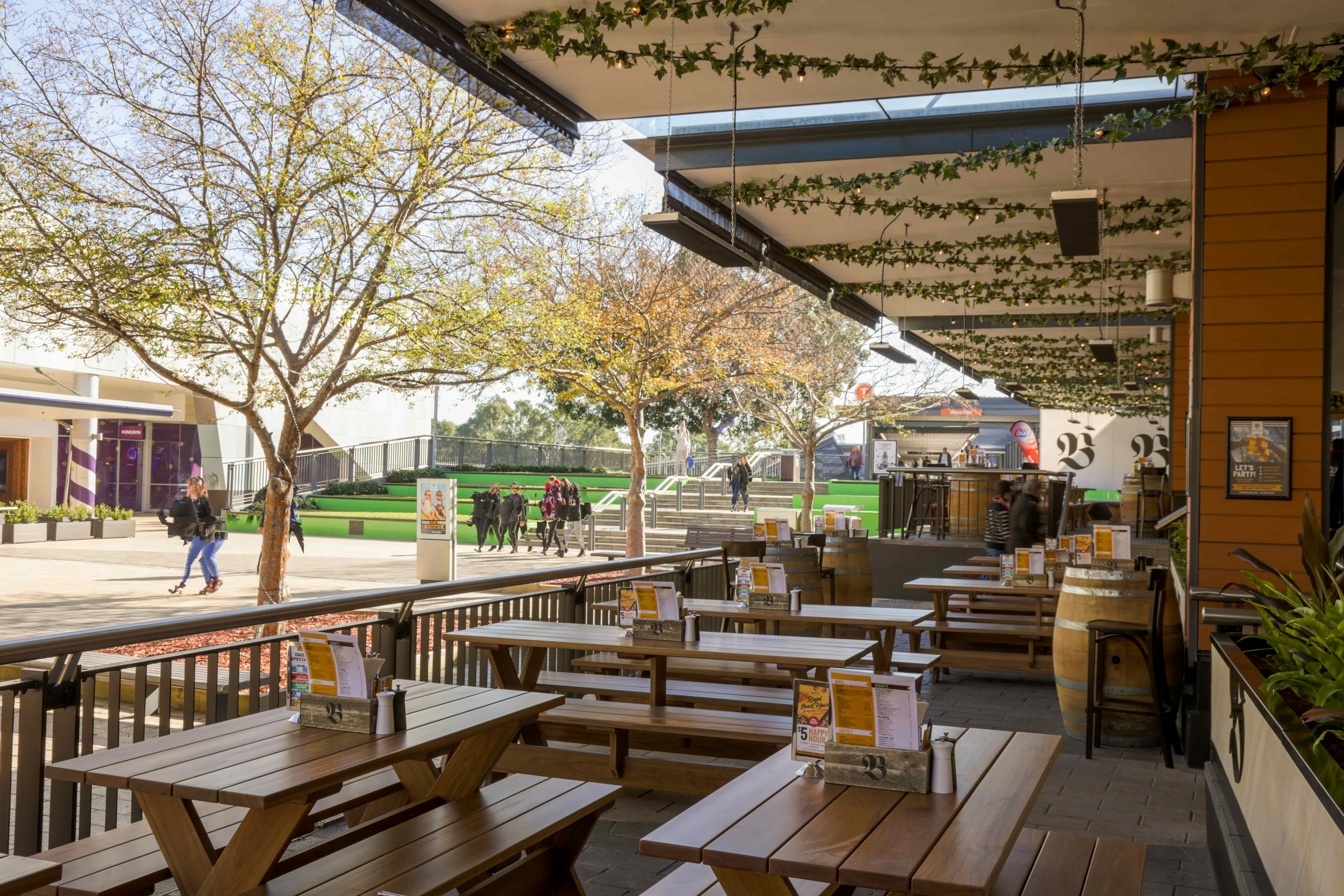 The Bavarian, Macarthur